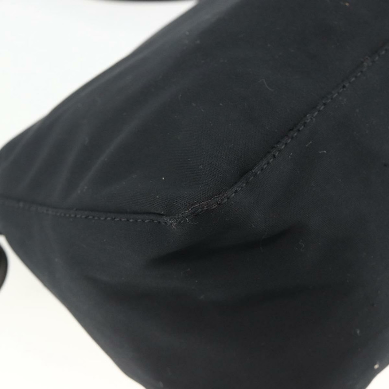 【日本直送】FENDI Mamma Baguette 肩背包 尼龍 黑色 銀色 正品 YKZ1595A-15