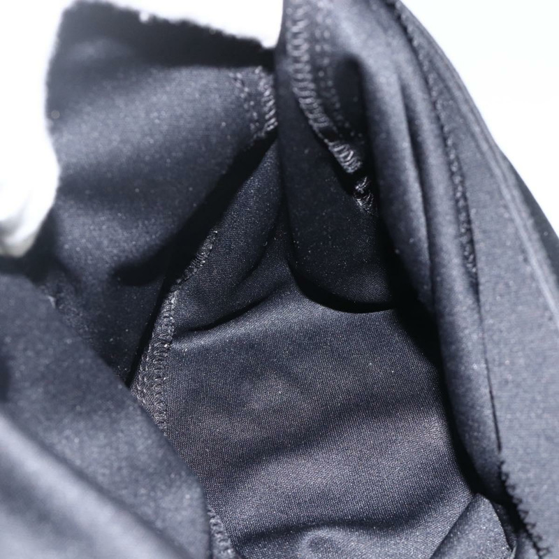 【日本直送】FENDI Mamma Baguette 肩背包 尼龍 黑色 銀色 正品 YKZ1595A-17