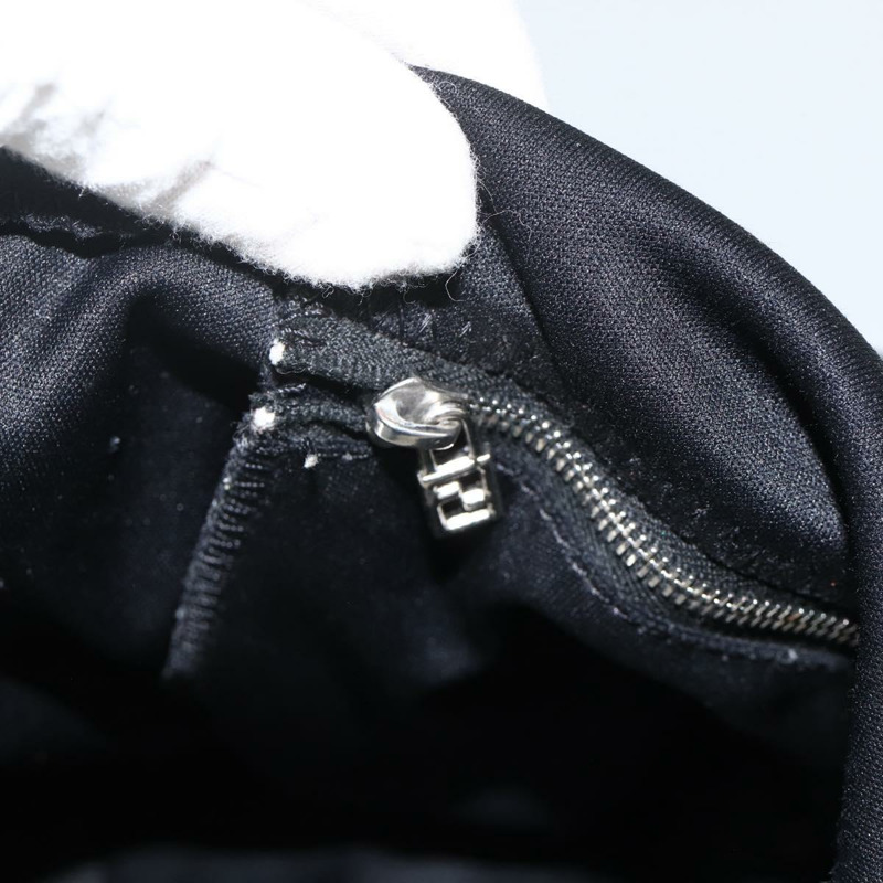 【日本直送】FENDI Mamma Baguette 肩背包 尼龍 黑色 銀色 正品 YKZ1595A-19