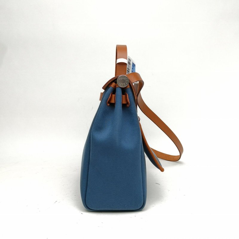HERMES Herbag31黃褐色拼風暴藍帆布/牛皮W刻銀扣肩背包-1