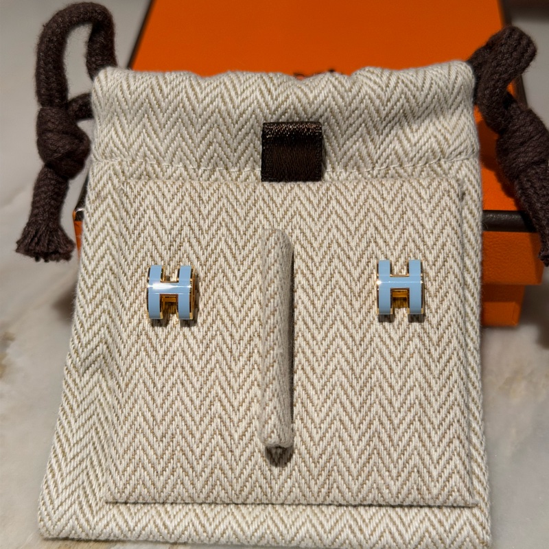 【全新全套✨ 全網最低價！】Hermes/愛馬仕耳釘 淡藍色（下單前先詢問庫存❗️❗️）-1
