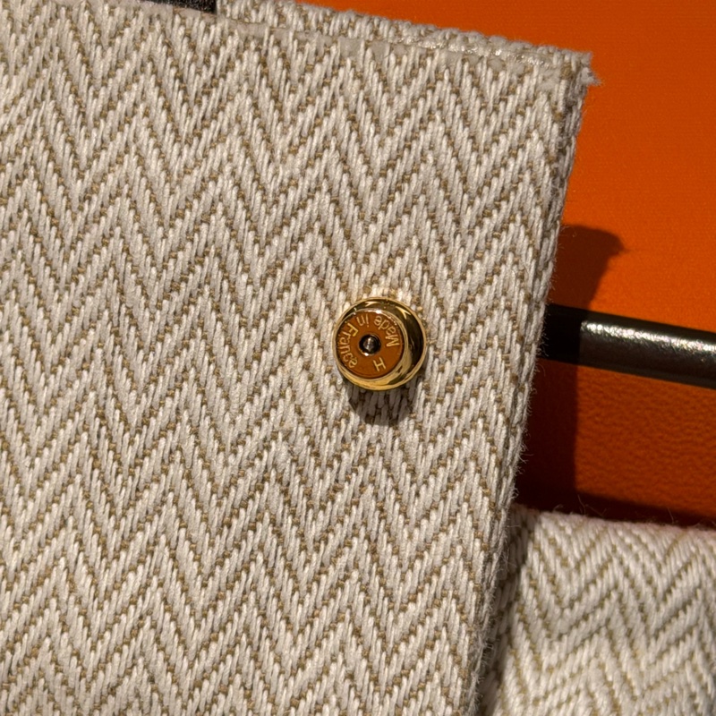 【全新全套✨ 全網最低價！】Hermes/愛馬仕耳釘 淡藍色（下單前先詢問庫存❗️❗️）-6