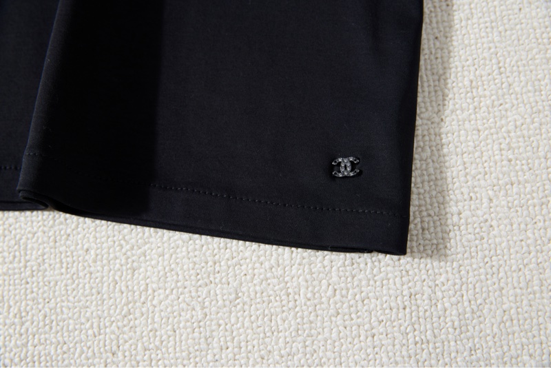 CHANEL黑色短款T恤-6
