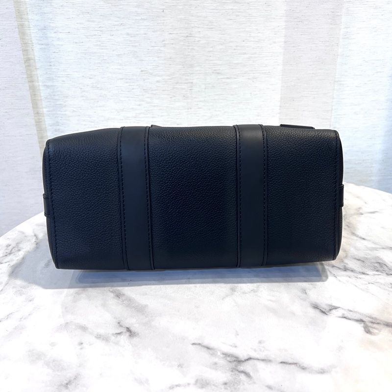 LV黑色粒面小牛皮City Keepall黑色logo斜背包-2