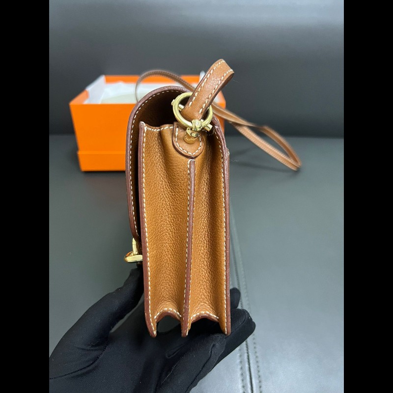 Hermes mini Roulis 
金棕金扣猪鼻子19-2