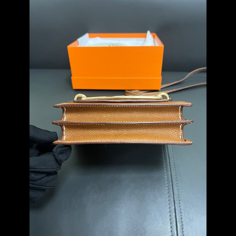 Hermes mini Roulis 
金棕金扣猪鼻子19-4