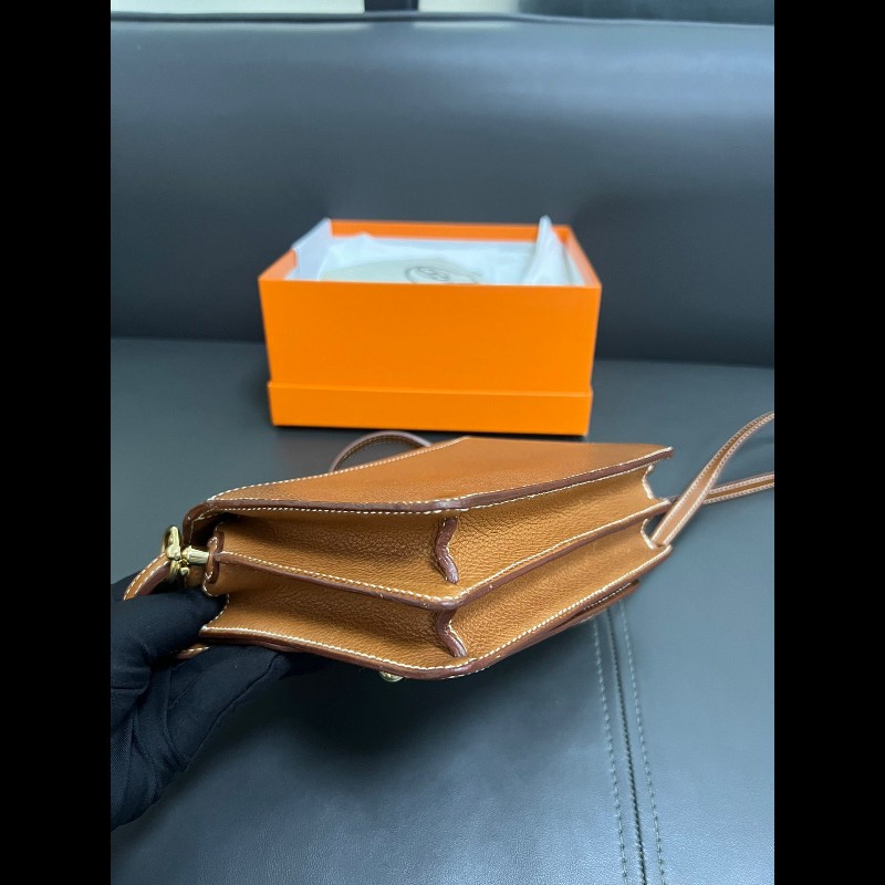 Hermes mini Roulis 
金棕金扣猪鼻子19-7