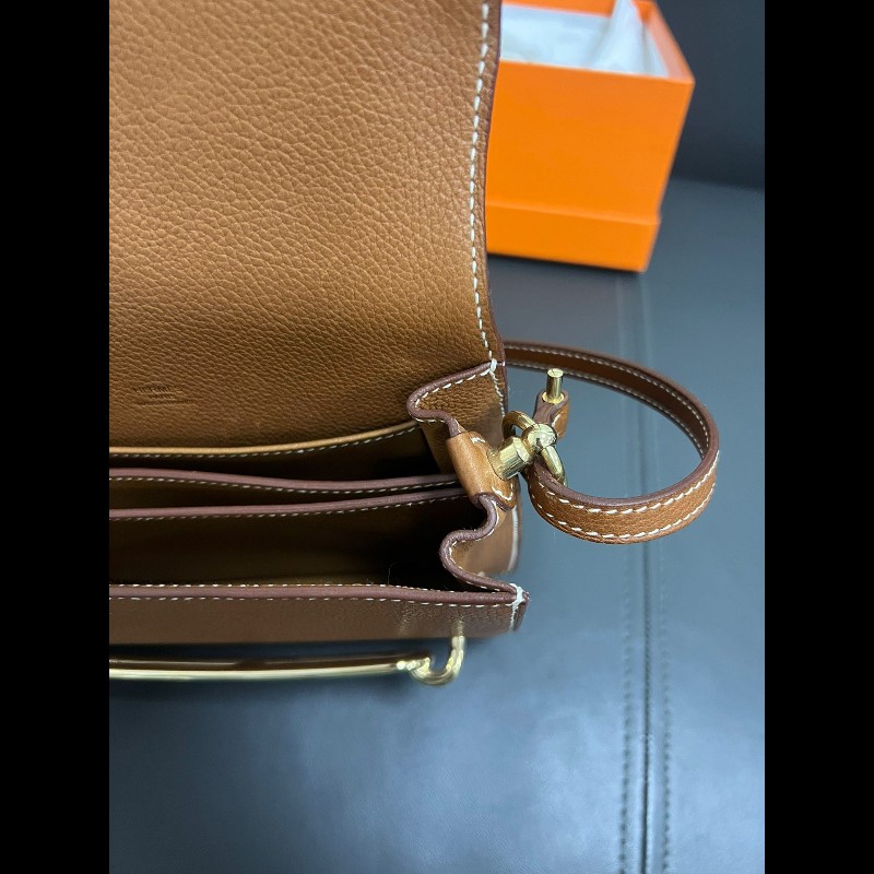 Hermes mini Roulis 
金棕金扣猪鼻子19-11