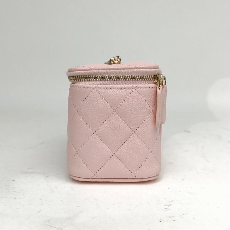 CHANEL 長盒子化妝包帶鏡子粉色荔枝牛皮鐳射標金扣肩背包-1