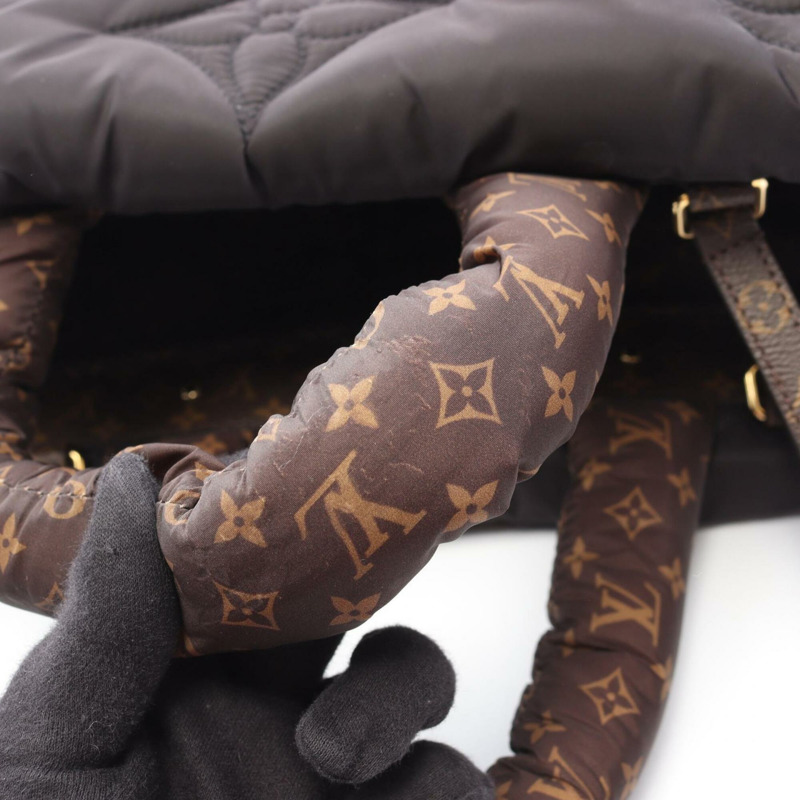 路易威登 OnTheGo GM LV Pillow 兩用托特包/手提包，尼龍塗層帆布，Monogram Pillow 圖案，女士款，黑色/棕色，M59005-6