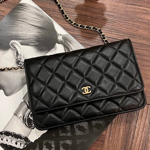 CHANEL WOC肩背包 羊皮黑金 AP0250/晶片款