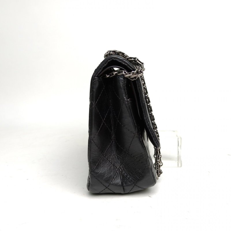 CHANEL 2.55口蓋包大號28黑色牛皮15開銀扣肩背包-3