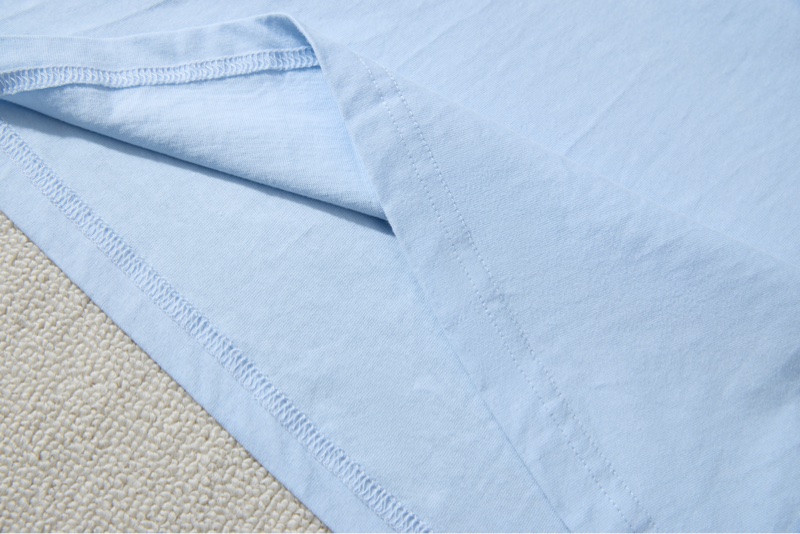 Celine淺藍色字母T恤-4