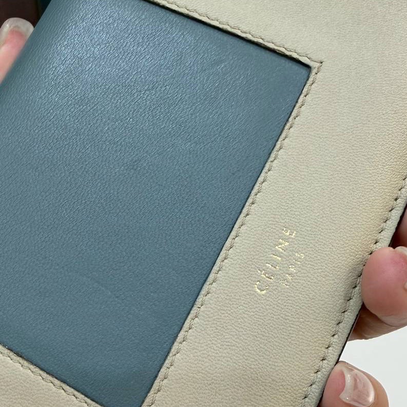 CELINE 賽琳 經典 Continental 小牛皮 暗釦 中夾 皮夾 錢包 皮包 卡夾（米/藍灰色）-9
