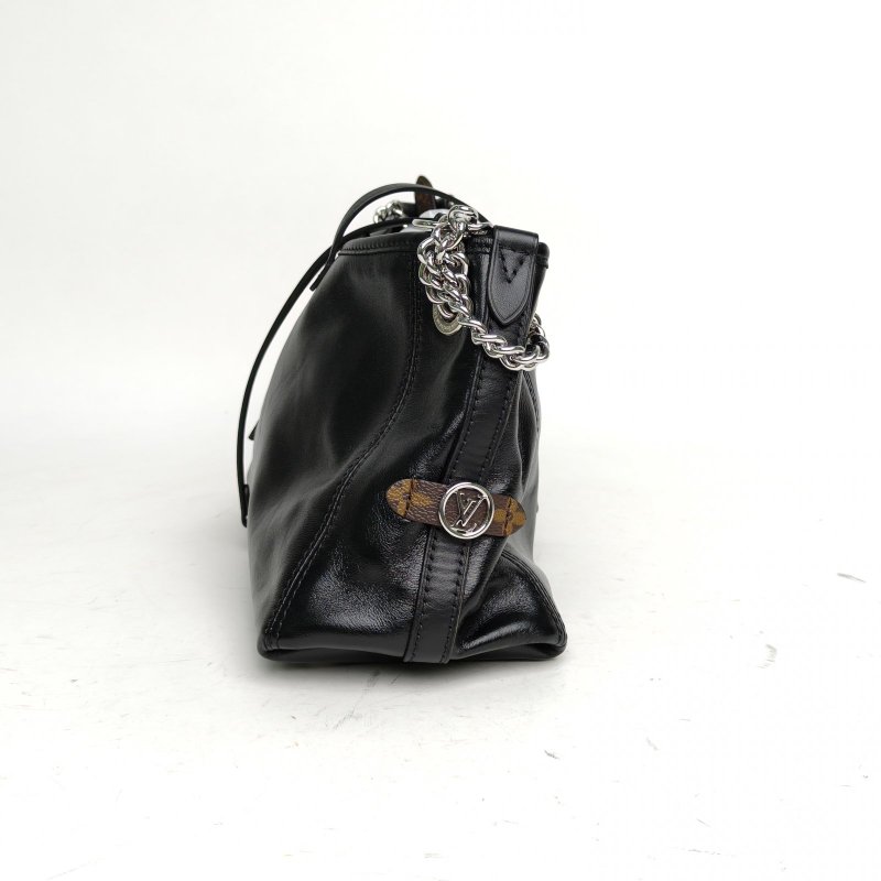LOUIS VUITTON CARRYALLBB黑色羊皮銀扣晶片肩背包-1