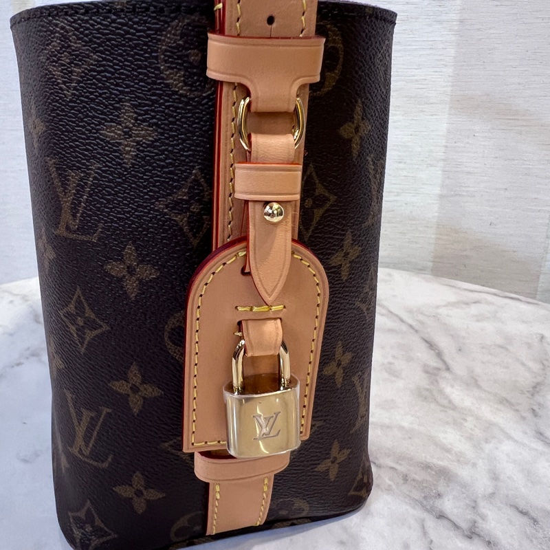 LV原花金釦All in BB手提斜背水桶包M12925-14