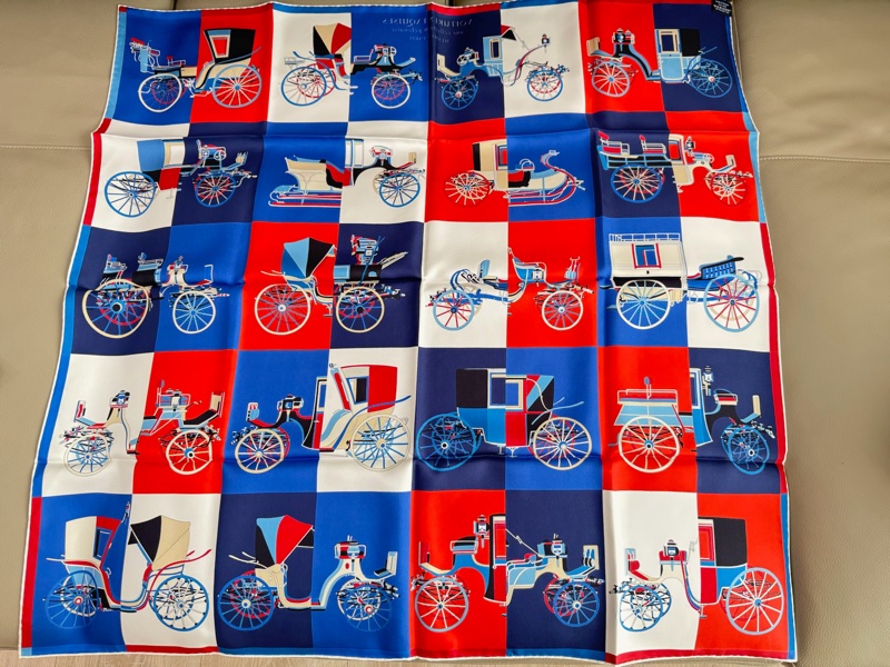 Hermes ᴄᴀʀʀé 𝟫𝟢 ᴠᴏɪᴛᴜʀᴇꜱ ᴇxǫᴜɪꜱᴇꜱ 多色絲巾 方巾 100%真絲 送禮ok🎁-6