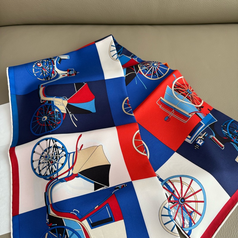 Hermes ᴄᴀʀʀé 𝟫𝟢 ᴠᴏɪᴛᴜʀᴇꜱ ᴇxǫᴜɪꜱᴇꜱ 多色絲巾 方巾 100%真絲 送禮ok🎁-7