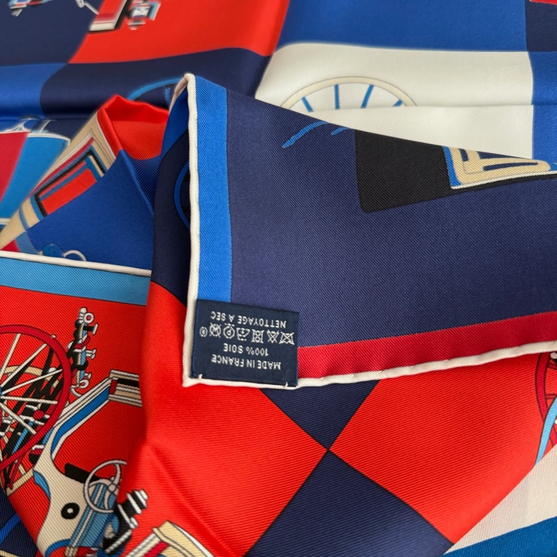 Hermes ᴄᴀʀʀé 𝟫𝟢 ᴠᴏɪᴛᴜʀᴇꜱ ᴇxǫᴜɪꜱᴇꜱ 多色絲巾 方巾 100%真絲 送禮ok🎁-10