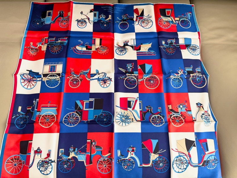 Hermes ᴄᴀʀʀé 𝟫𝟢 ᴠᴏɪᴛᴜʀᴇꜱ ᴇxǫᴜɪꜱᴇꜱ 多色絲巾 方巾 100%真絲 送禮ok🎁-13