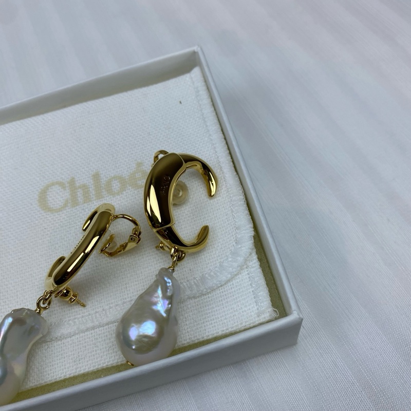 Celine 夾耳環 師字型金色設計配珍珠貝母 簡潔奢華 優雅美麗-5