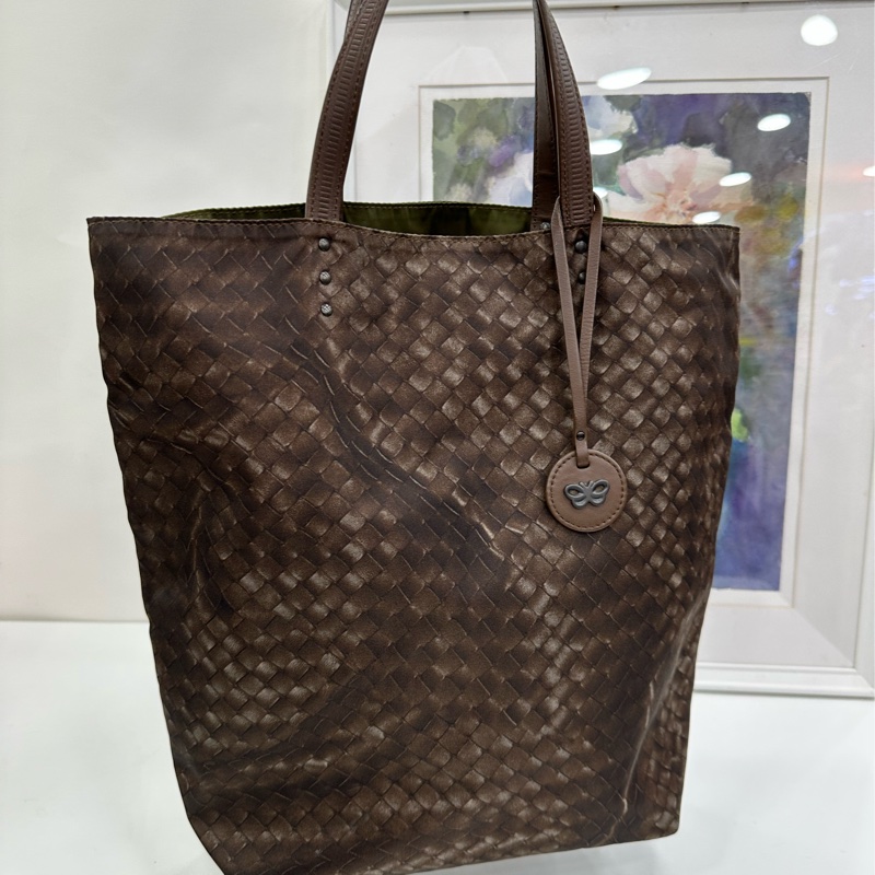 BV Bottega Veneta經典炫彩蝴蝶限量編織尼龍包/購物袋。尺寸30x35公分。-5