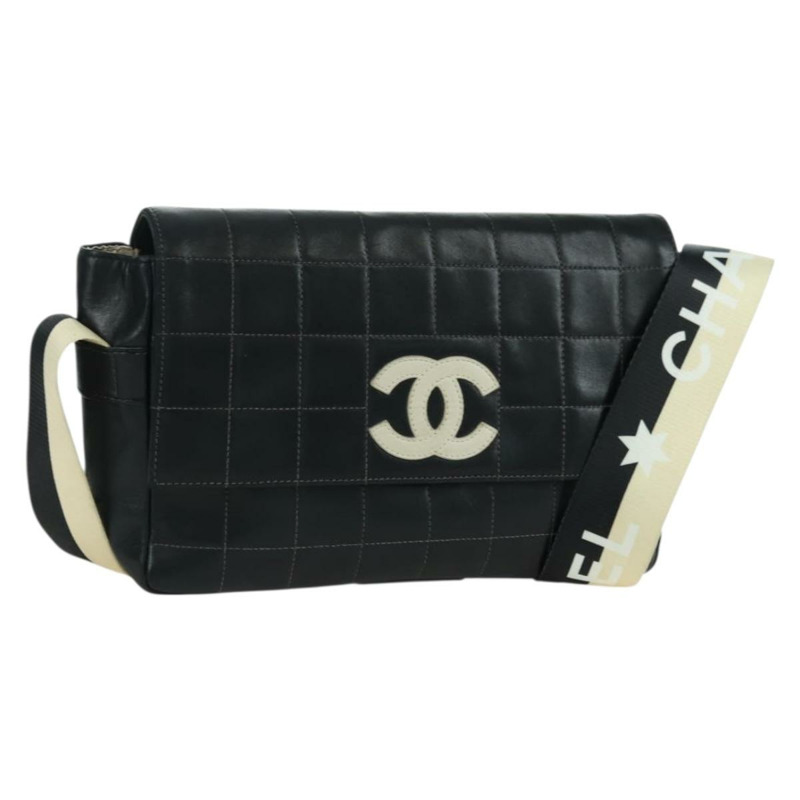 【日本直送】香奈兒 Choco Bar 單肩包，羊皮材質，黑色，金色雙C標誌，正品編號 yk20209SAV-0