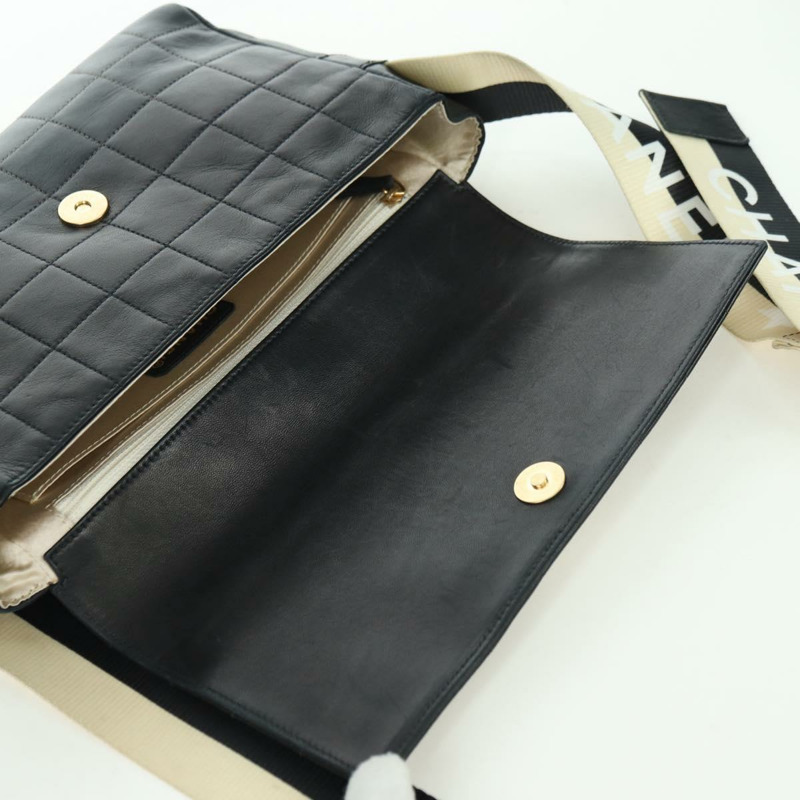 【日本直送】香奈兒 Choco Bar 單肩包，羊皮材質，黑色，金色雙C標誌，正品編號 yk20209SAV-9