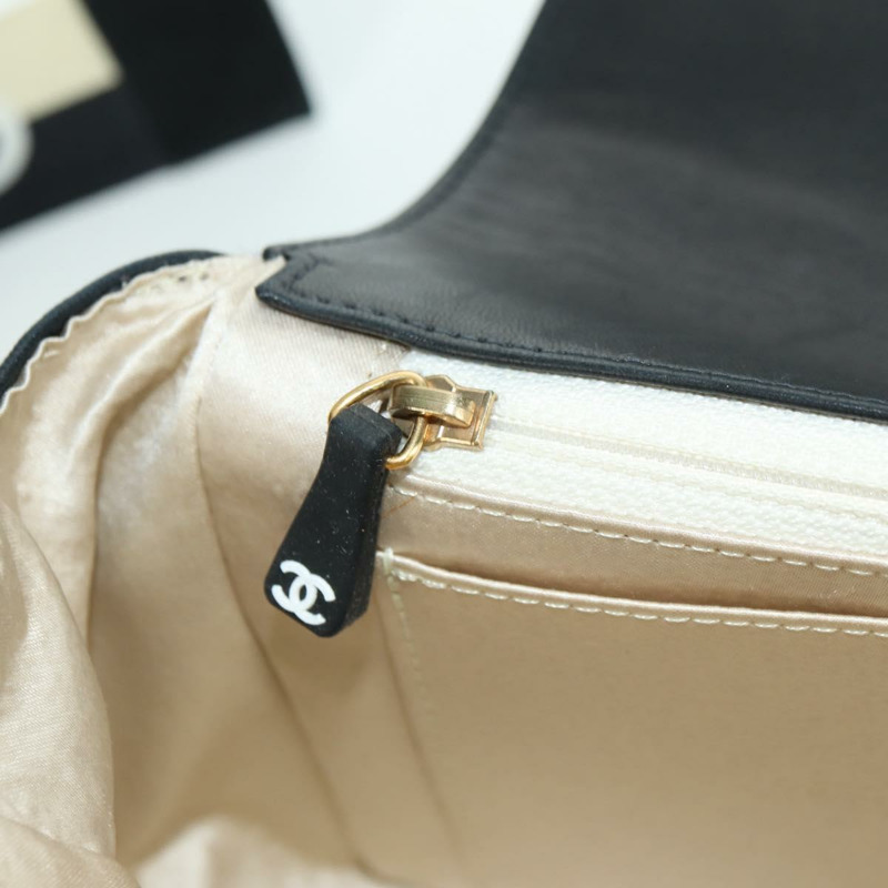 【日本直送】香奈兒 Choco Bar 單肩包，羊皮材質，黑色，金色雙C標誌，正品編號 yk20209SAV-20