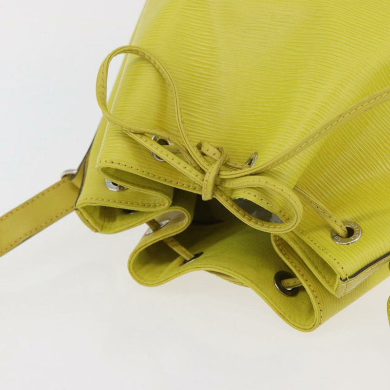 【日本直送】路易威登 Epi Petit Noe 肩背包 開心果綠 LV 正品 YKZ990A-5