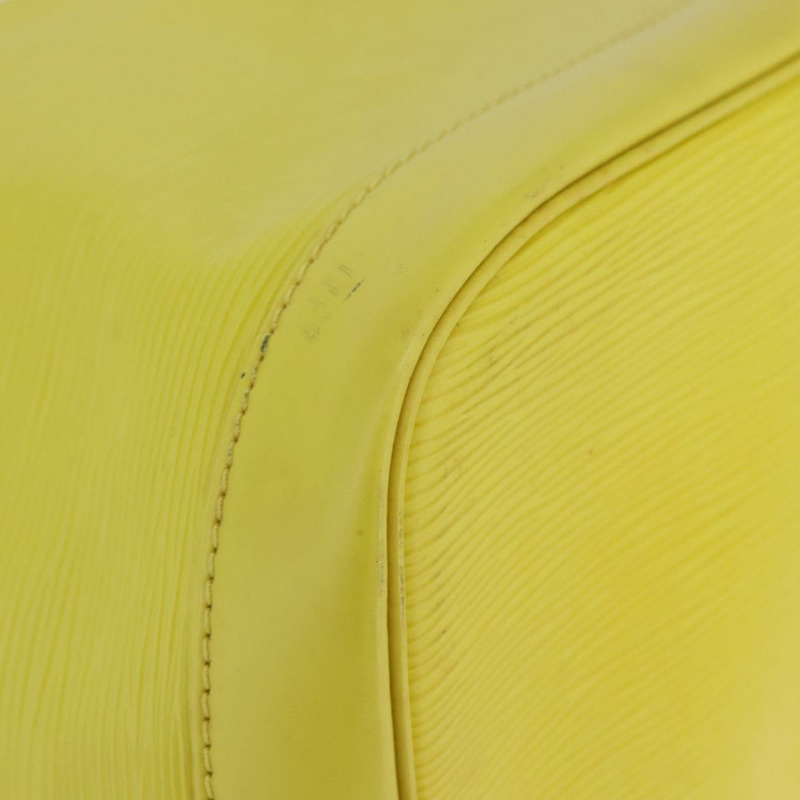 【日本直送】路易威登 Epi Petit Noe 肩背包 開心果綠 LV 正品 YKZ990A-8