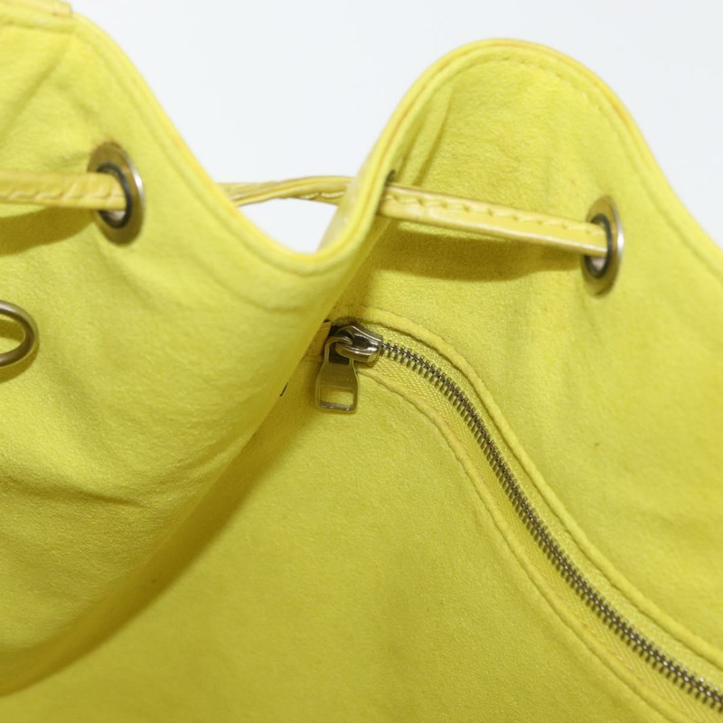 【日本直送】路易威登 Epi Petit Noe 肩背包 開心果綠 LV 正品 YKZ990A-20