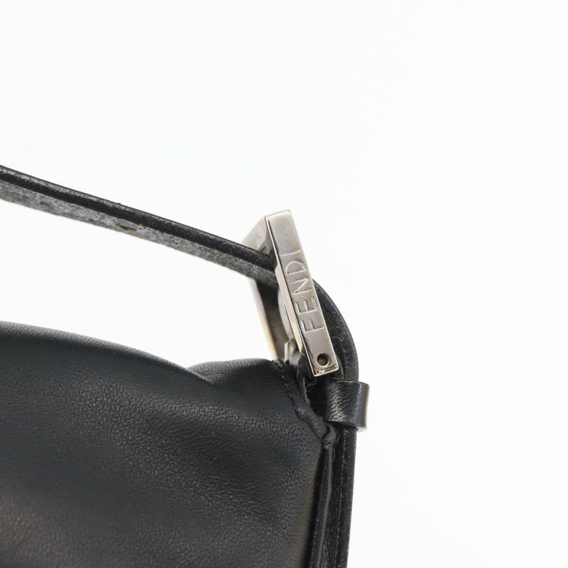 【日本直送】FENDI Mamma Baguette 肩背包 皮革 黑色 銀色 正品 am11278SAV-18