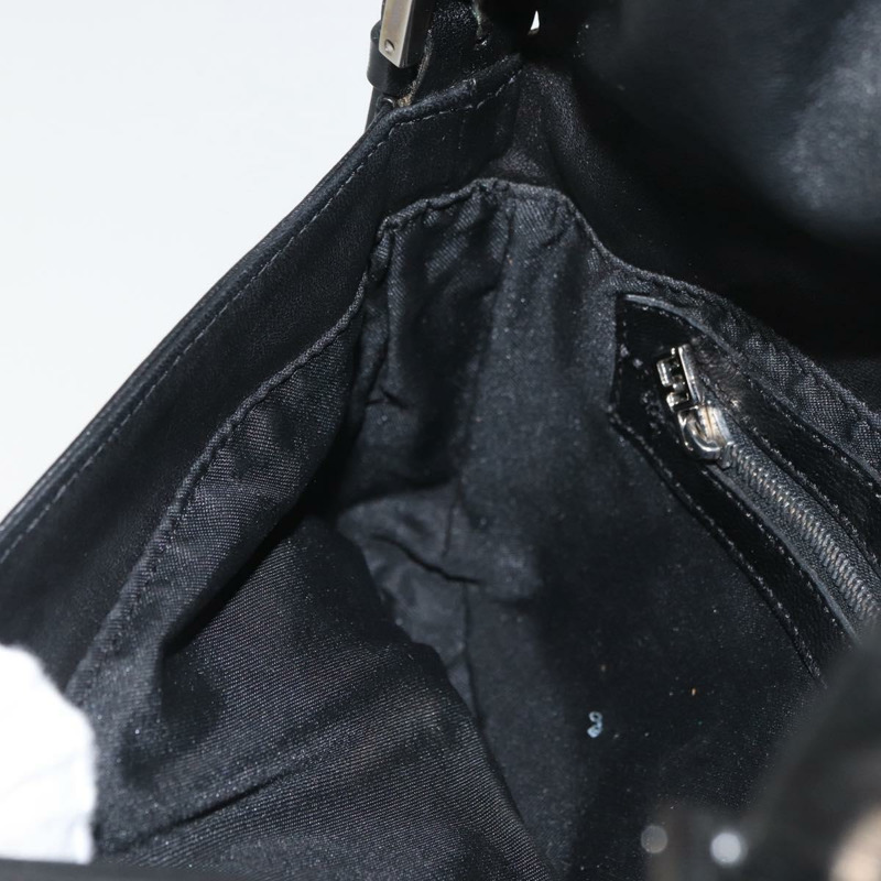 【日本直送】FENDI Mamma Baguette 肩背包 皮革 黑色 銀色 正品 am11278SAV-21