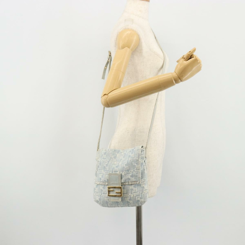 【日本直送】FENDI Zucca帆布Mamma Baguette單肩包 藍金 正品 YKZ1096V-23