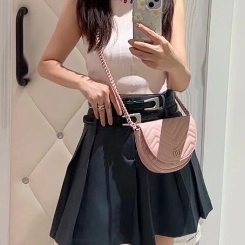 Gucci Marmont 雙G人字紋馬卡龍粉馬鞍包 20*14*4cm 98新配件塵袋