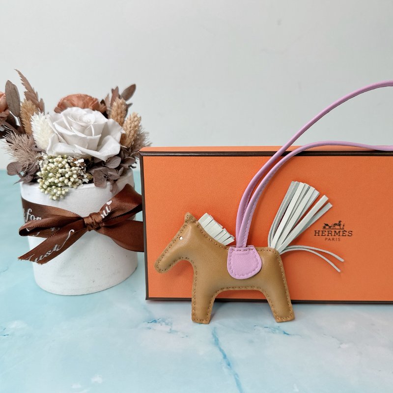 HERMES 全新Rodeo PM小馬掛飾-1