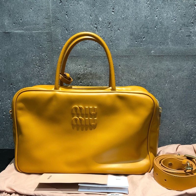 Miumiu 南瓜色24SS手提肩背斜背公事包34×23cm 99新配件肩帶、購證、塵袋-2
