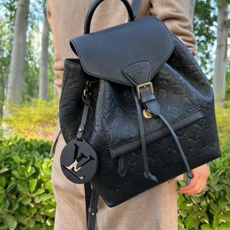 ️LV montsouris壓紋後背包 黑金 27.5×33×14 98新配件塵袋-2