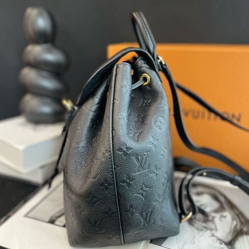 ️LV montsouris壓紋後背包 黑金 27.5×33×14 98新配件塵袋-5