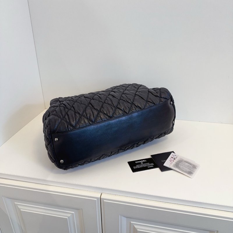 香奈兒/Chanel 黑銀泡芙波士頓機場肩背包-4