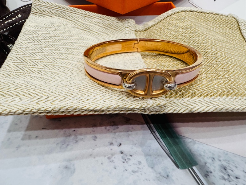 全新Hermes 豬鼻手鐲 粉色 未拆膜-8