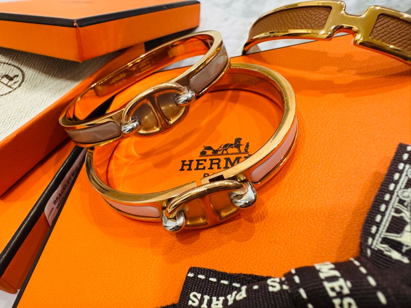 全新Hermes 豬鼻手鐲 粉色 未拆膜-10