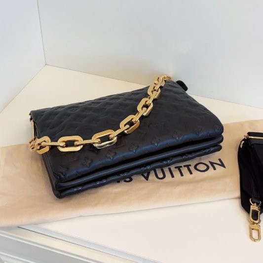 路易威登/Louis Vuitton 黑金全皮壓花枕頭包 泡芙包 雙肩帶 大號-8