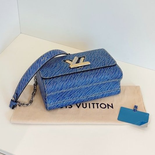 近新品 路易威登/Louis Vuitton Twist 中號牛仔藍水波紋 金銀鴛鴦雙色logo鏈條包 鏡子帶膜-4