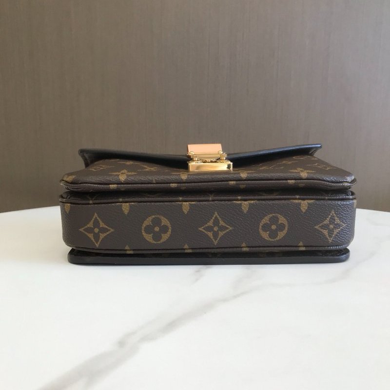 芯片款 路易威登/Louis Vuitton Pochette Metis East West 經典老花塗層帆佈小郵差包-4