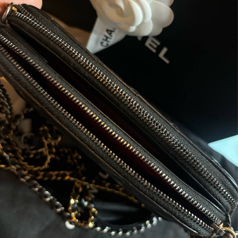 chanel 羊皮雙層流浪woc側背包-9