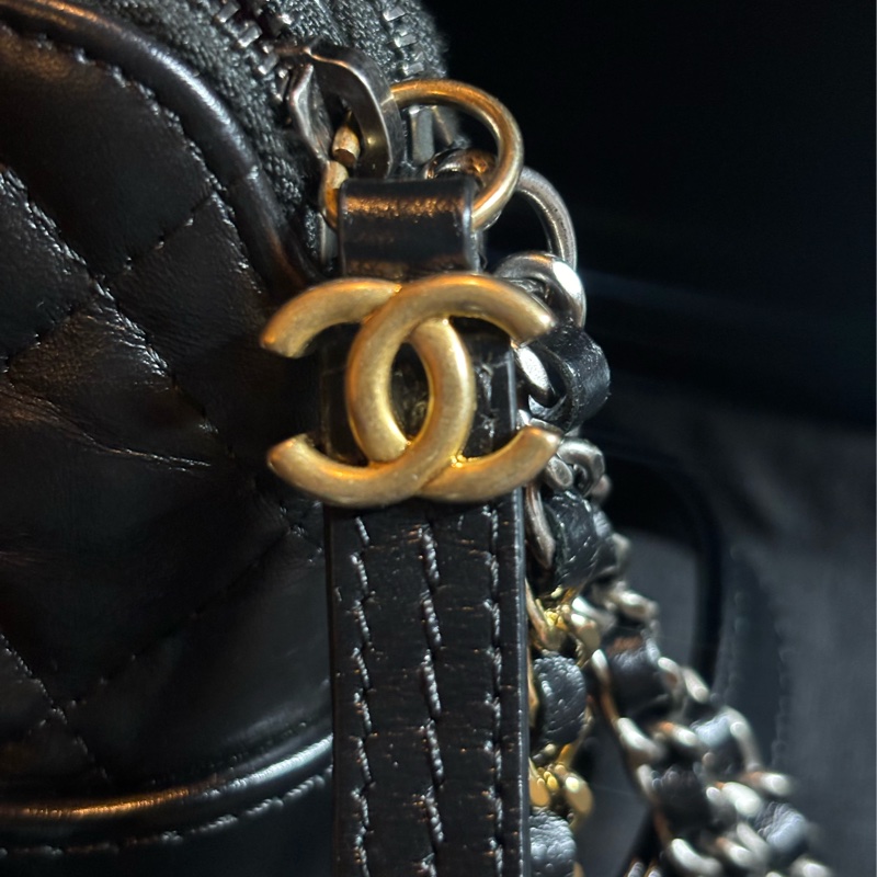chanel 羊皮雙層流浪woc側背包-10
