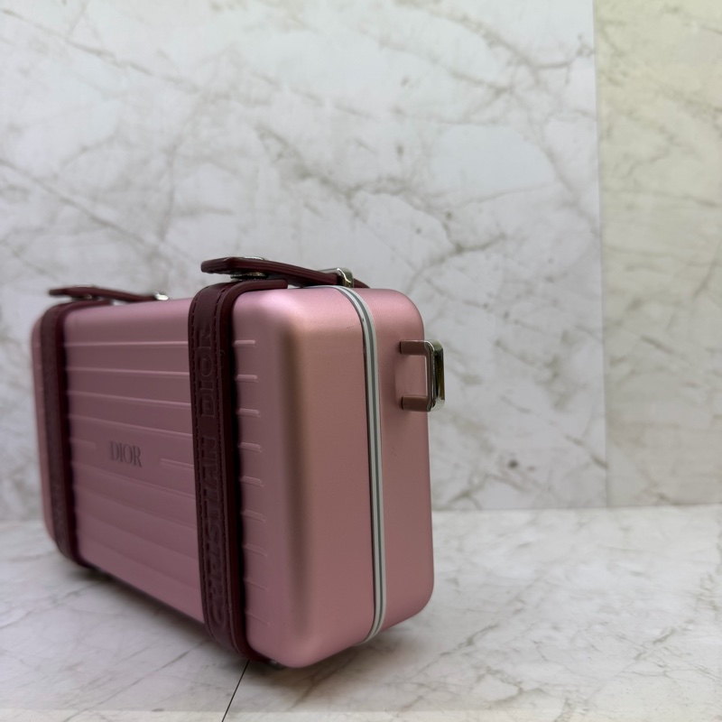 DIORxRIMOWA玫瑰金拚紅盒子包-2