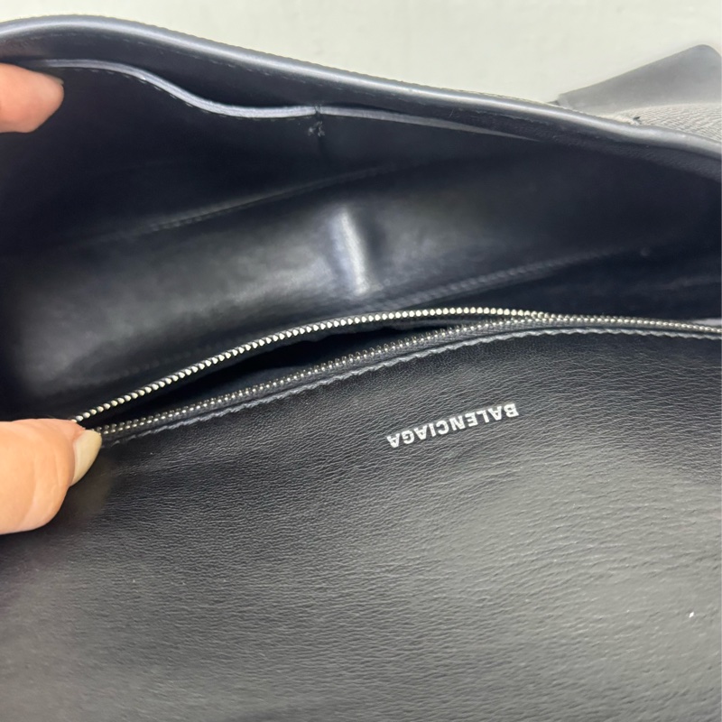 Balenciaga Downtown巴黎世家黑銀斜背包-17